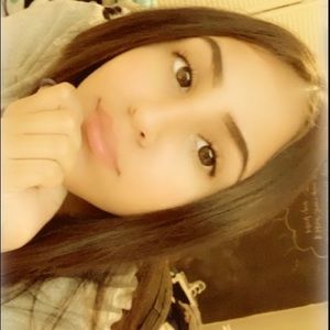 Meet your Posher, Katelyn